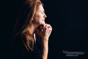 Sofia-Wellman-A-New-Normal-Woman-Praying